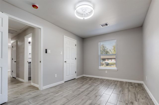 6038 Glenhurst Drive, Houston, TX 77033