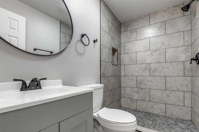 6038 Glenhurst Drive, Houston, TX 77033