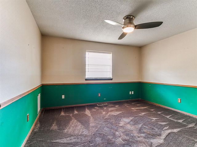 6313 N Sunnybridge Court, Oklahoma City, OK 73132