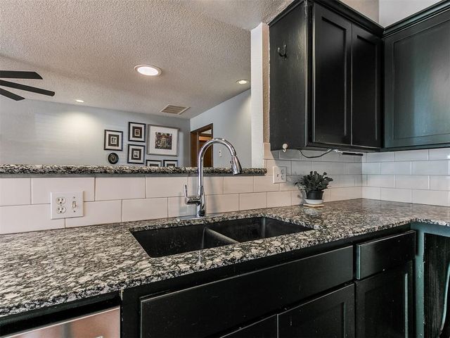 6313 N Sunnybridge Court, Oklahoma City, OK 73132