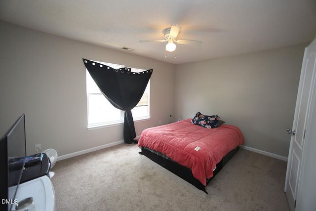 2718 Summer Stream Drive, Raleigh, NC 27610