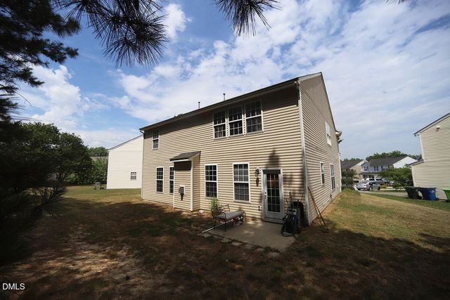 2718 Summer Stream Drive, Raleigh, NC 27610