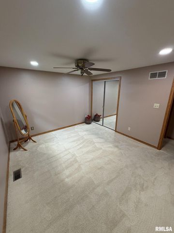 412 BAYSIDE Drive, Germantown Hills, IL 61548