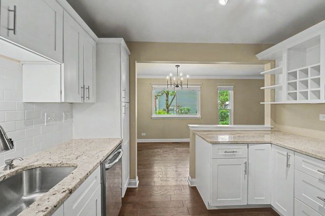 52 Brookston Drive D1, Schaumburg, IL 60193