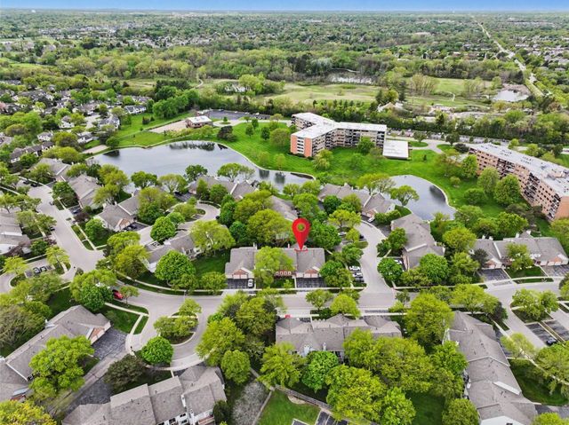 52 Brookston Drive D1, Schaumburg, IL 60193