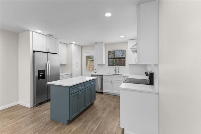 1512 Thomas Avenue, Pasadena, TX 77506