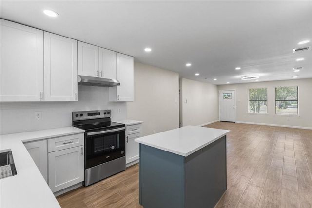 1512 Thomas Avenue, Pasadena, TX 77506