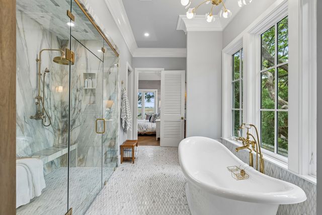 967 Royall Avenue, Mount Pleasant, SC 29464