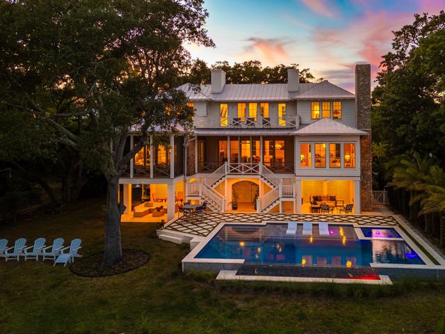 967 Royall Avenue, Mount Pleasant, SC 29464