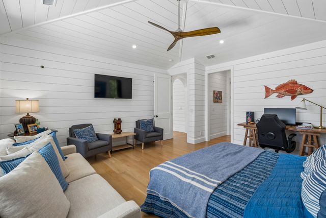 967 Royall Avenue, Mount Pleasant, SC 29464
