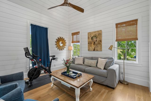 967 Royall Avenue, Mount Pleasant, SC 29464