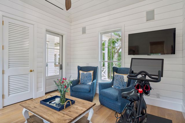 967 Royall Avenue, Mount Pleasant, SC 29464