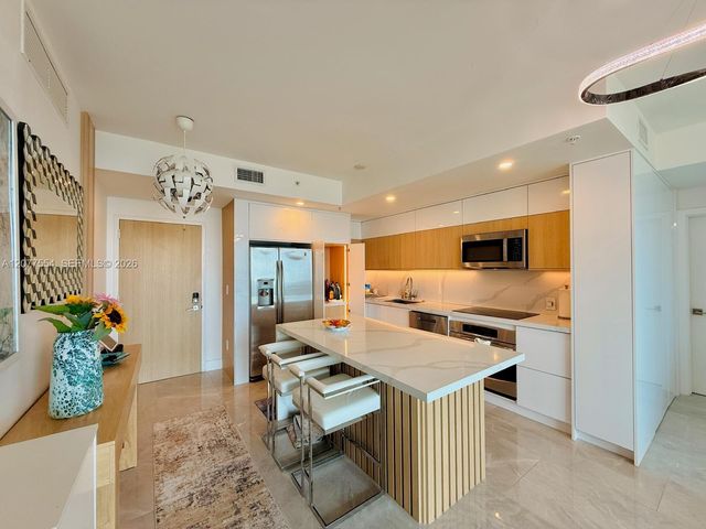 90 SW 3rd Street 3306, Miami, FL 33130