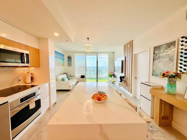 90 SW 3rd Street 3306, Miami, FL 33130
