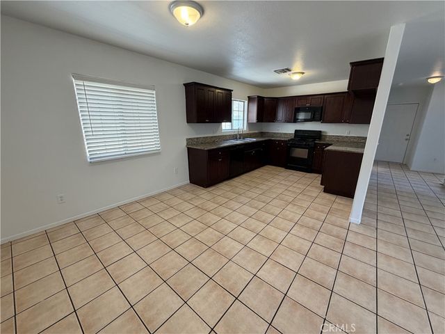 4726 Pickford Street, Los Angeles, CA 90019