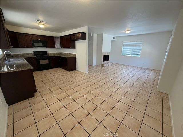 4726 Pickford Street, Los Angeles, CA 90019