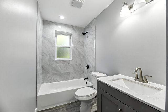 840 E 25th Avenue, Gary, IN 46407