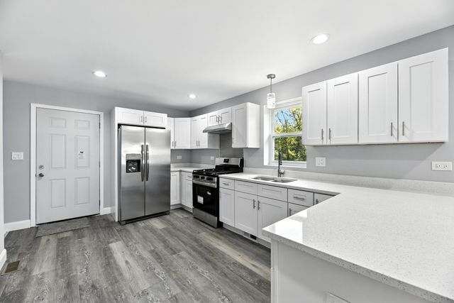 840 E 25th Avenue, Gary, IN 46407