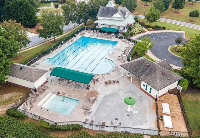 172 Baldwin Court, Newnan, GA 30263