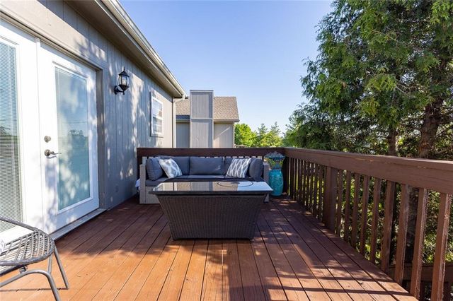 7431 N Lewis Avenue, Kansas City, MO 64158