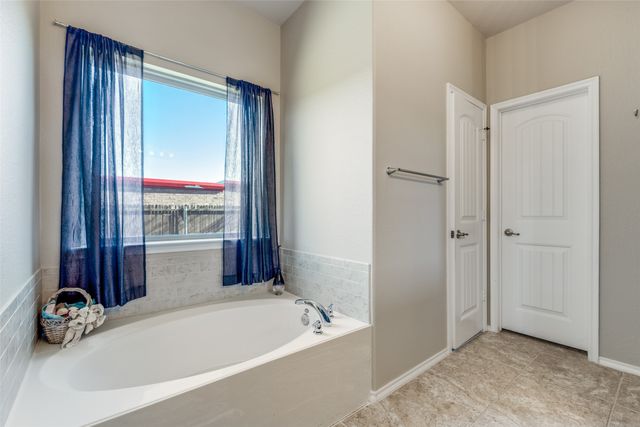 300 Black Bear Drive, Mckinney, TX 75071