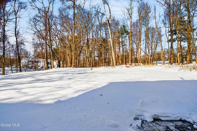 3 David Lane, Saratoga Springs, NY 12866