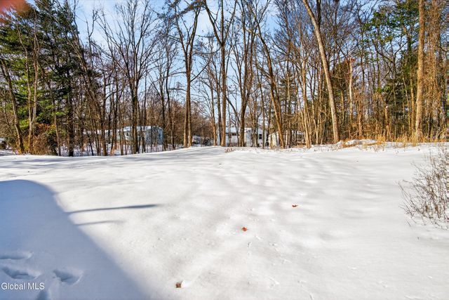 3 David Lane, Saratoga Springs, NY 12866