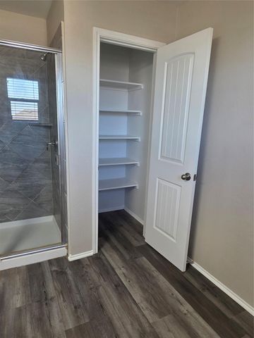 1704 Constanta DR, Austin, TX 78753