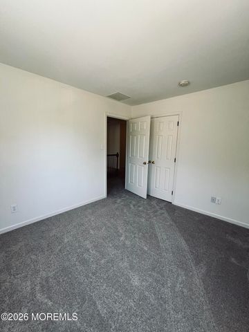 18 Dayna Court, Howell, NJ 07731