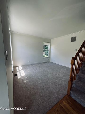 18 Dayna Court, Howell, NJ 07731