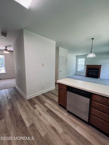 18 Dayna Court, Howell, NJ 07731