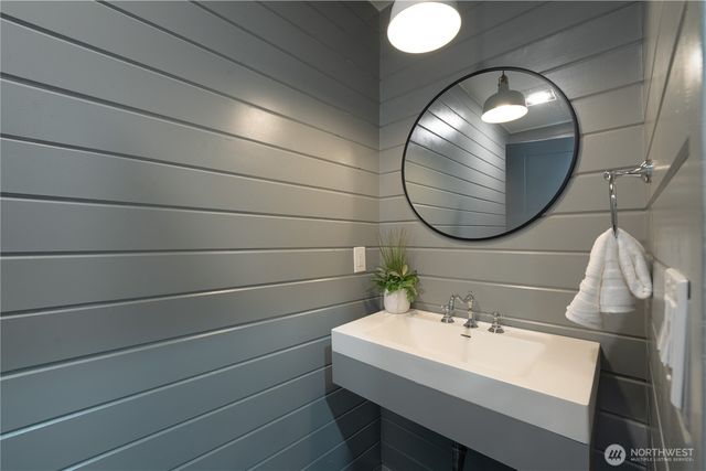 4418 40th Avenue SW, Seattle, WA 98116