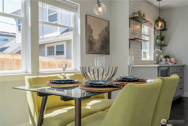 4418 40th Avenue SW, Seattle, WA 98116