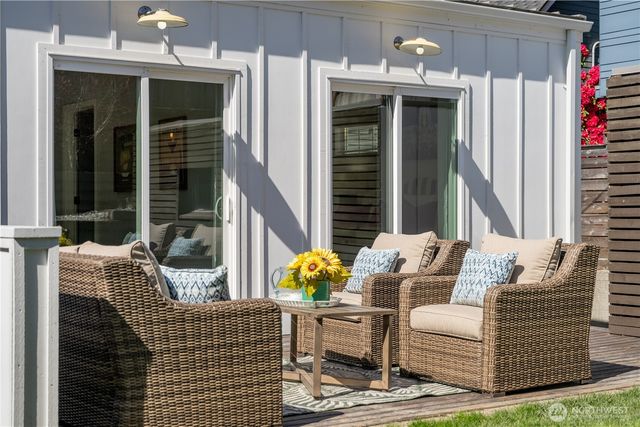 4418 40th Avenue SW, Seattle, WA 98116