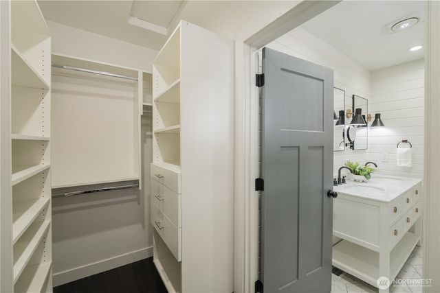 4418 40th Avenue SW, Seattle, WA 98116