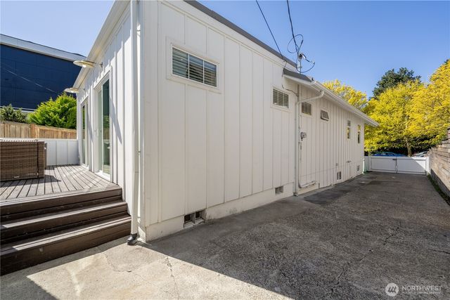 4418 40th Avenue SW, Seattle, WA 98116