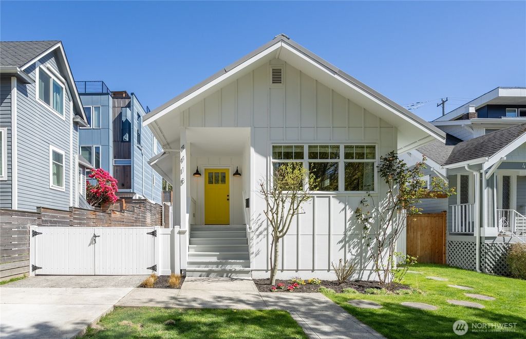 4418 40th Avenue SW, Seattle, WA 98116