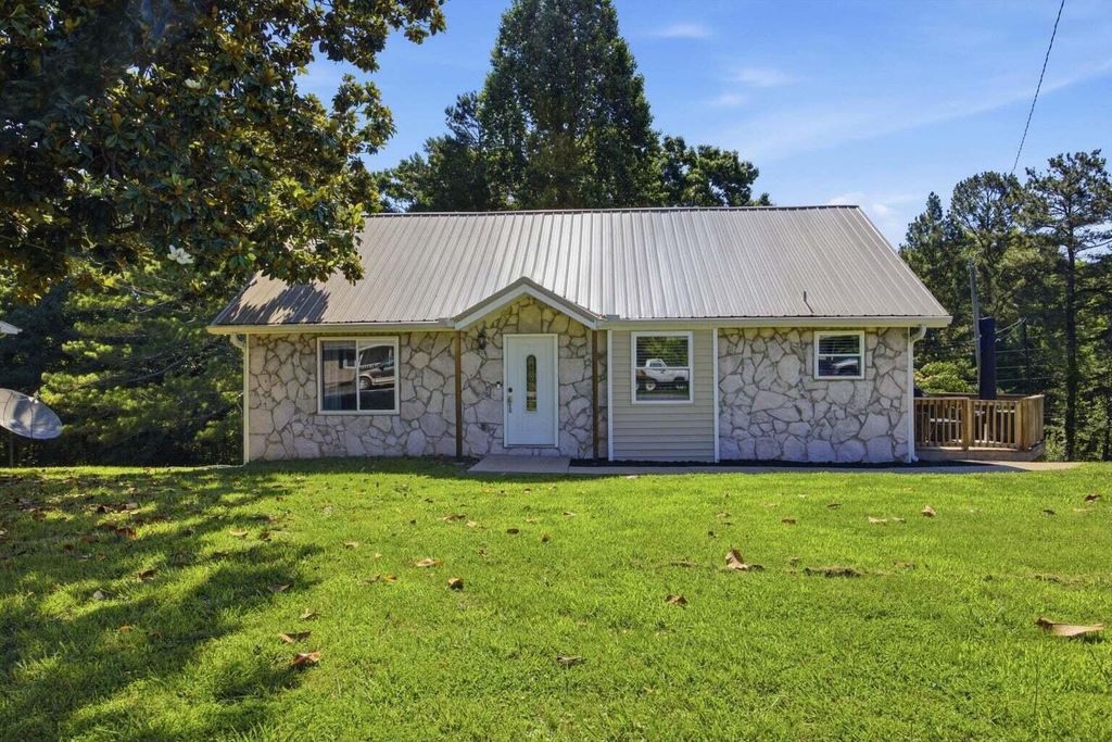 36 Crest Circle, Ringgold, GA 30736