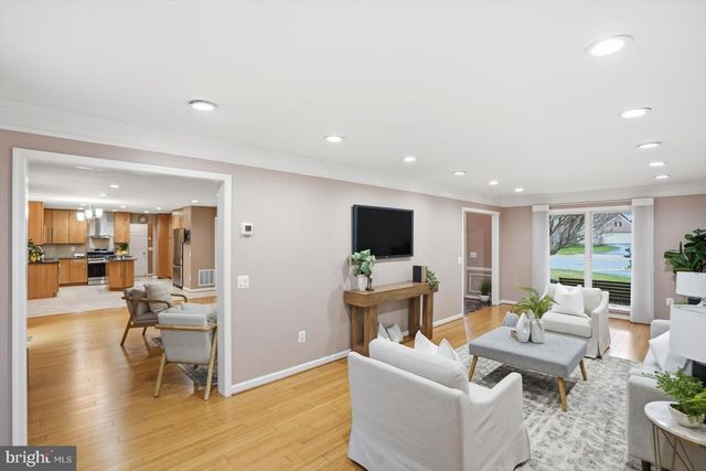7 CORNFIELD CT, Reisterstown, MD 21136