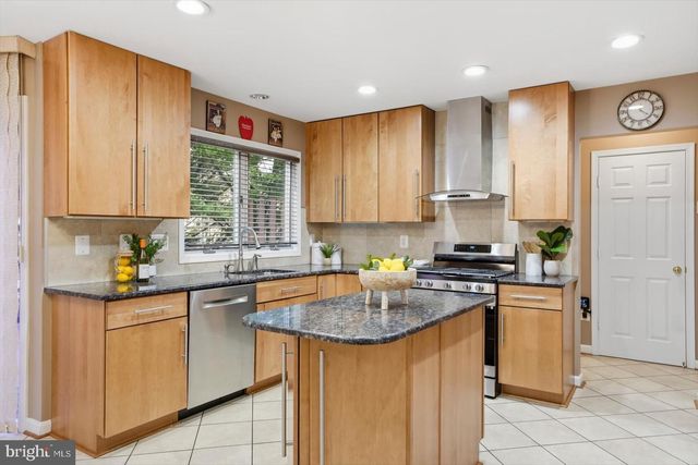 7 CORNFIELD CT, Reisterstown, MD 21136