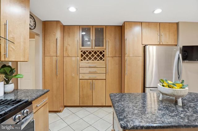 7 CORNFIELD CT, Reisterstown, MD 21136
