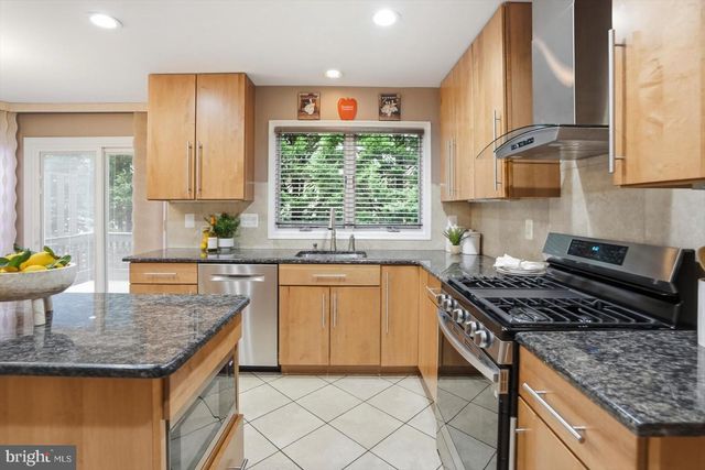 7 CORNFIELD CT, Reisterstown, MD 21136