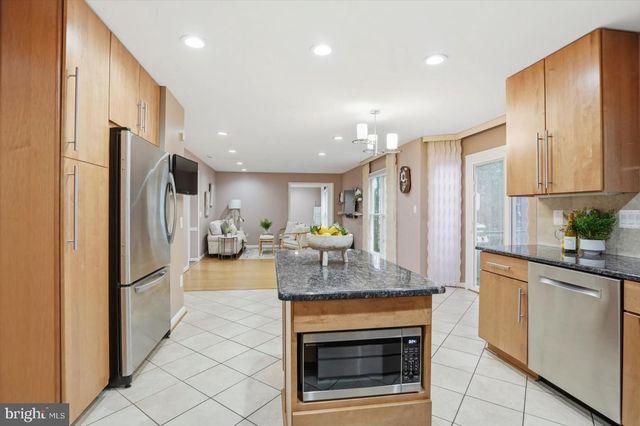 7 CORNFIELD CT, Reisterstown, MD 21136