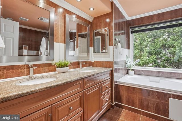 7 CORNFIELD CT, Reisterstown, MD 21136