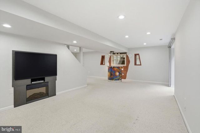 7 CORNFIELD CT, Reisterstown, MD 21136