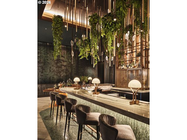 550 Sw 10TH Ave 2501, Portland, OR 97205