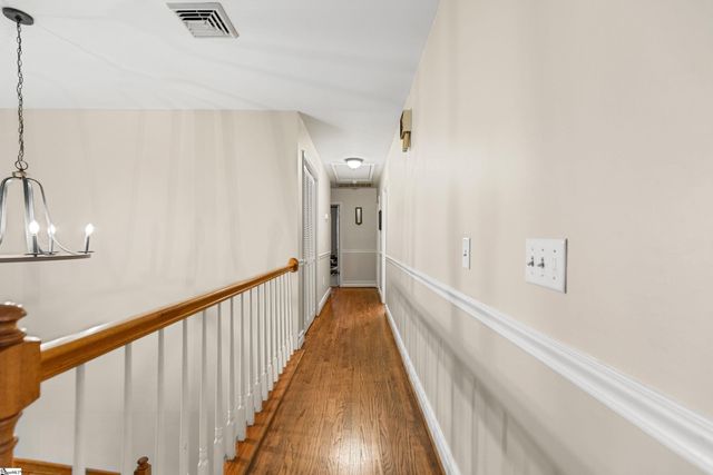 408 Camelot Drive, Simpsonville, SC 29681