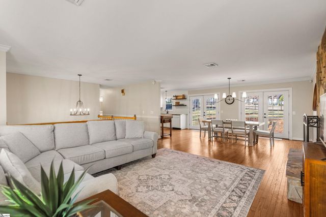 408 Camelot Drive, Simpsonville, SC 29681