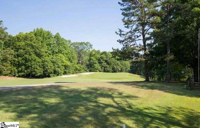 408 Camelot Drive, Simpsonville, SC 29681