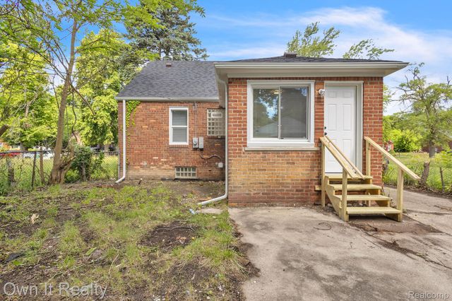 11624 Wayburn Street, Detroit, MI 48224